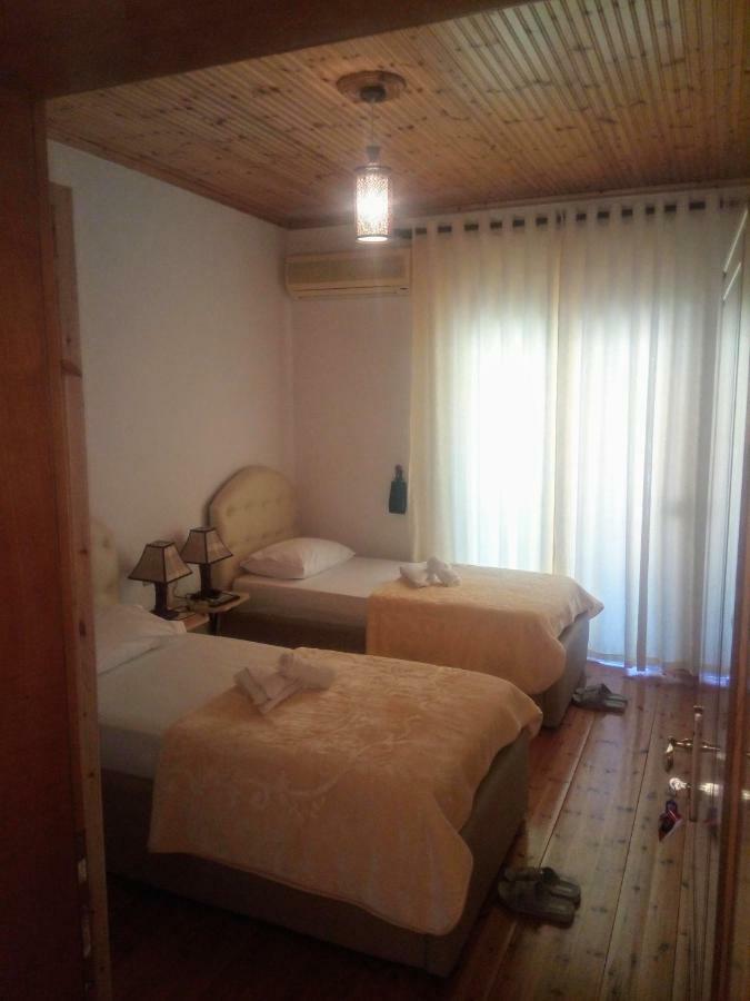 Nako Guest House Bar&Restaurants Përmet Habitación foto
